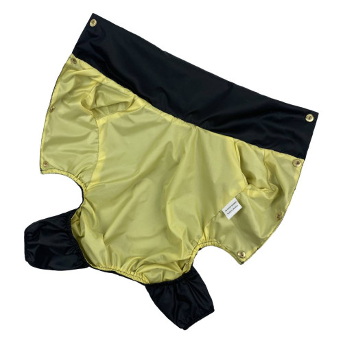 Дощовик для собак із прихованим капюшоном чорного кольору M-80