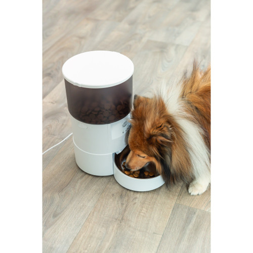 Автоматична годівниця Trixie TX-S Smart 3 л 18×31×18 см біла